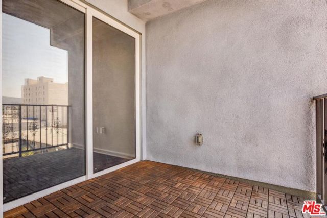 155 S Oxford Avenue 506, Los Angeles, CA 90004