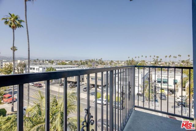 155 S Oxford Avenue 506, Los Angeles, CA 90004