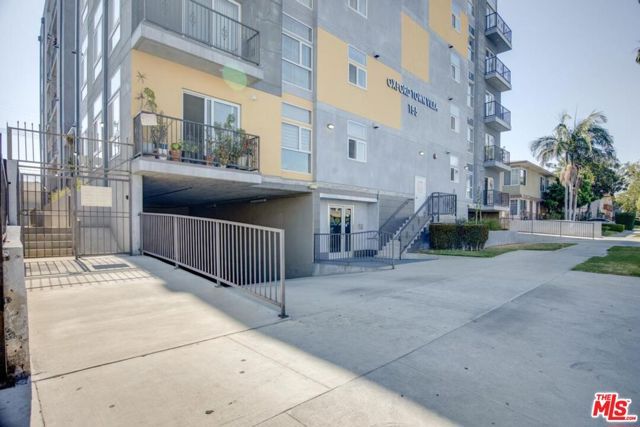 155 S Oxford Avenue 506, Los Angeles, CA 90004