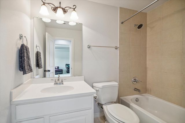 18531 Duke Lake Drive, Spring, TX 77388