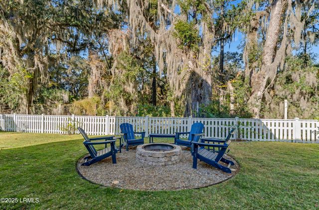 79 Bostick Circle, Beaufort, SC 29902