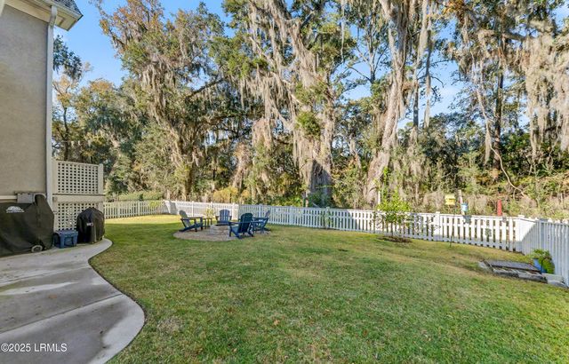 79 Bostick Circle, Beaufort, SC 29902