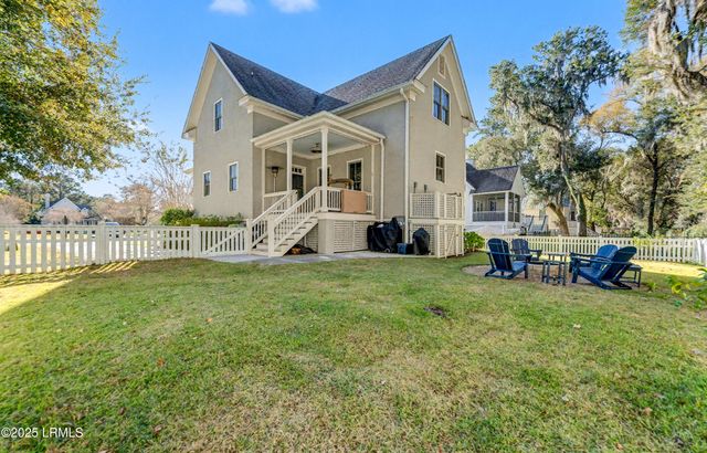 79 Bostick Circle, Beaufort, SC 29902