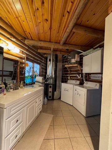 9013 S Three Lakes Lane, Baldwin, MI 49304