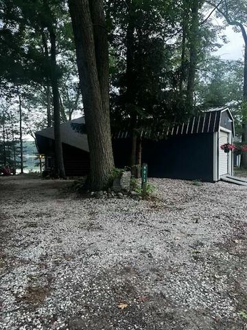 9013 S Three Lakes Lane, Baldwin, MI 49304