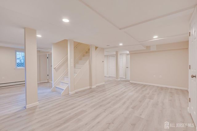 41 W Calvert Avenue, Edison, NJ 08820