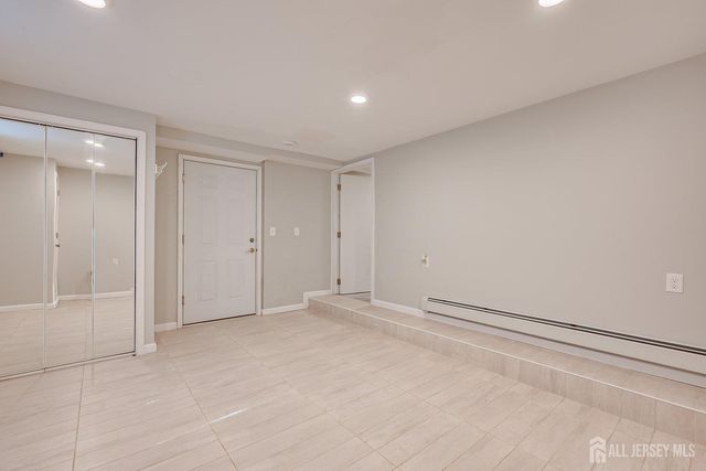 41 W Calvert Avenue, Edison, NJ 08820