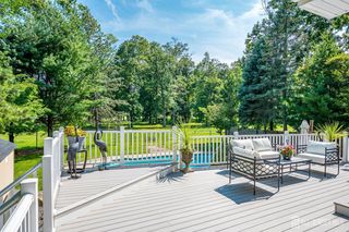 41 W Calvert Avenue, Edison, NJ 08820
