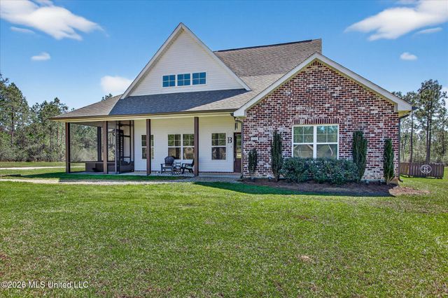 3855 Firetower Road, Kiln, MS 39556