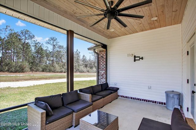 3855 Firetower Road, Kiln, MS 39556