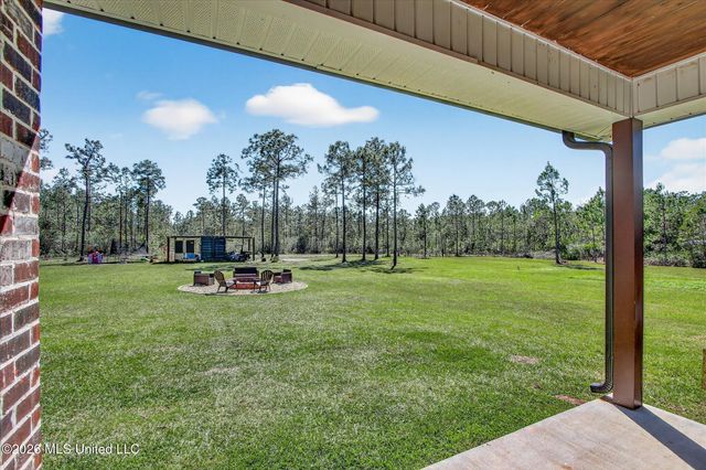 3855 Firetower Road, Kiln, MS 39556