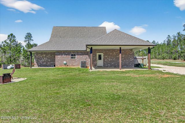 3855 Firetower Road, Kiln, MS 39556