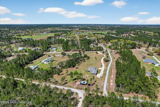 3855 Firetower Road, Kiln, MS 39556