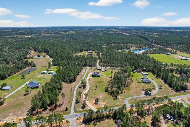 3855 Firetower Road, Kiln, MS 39556