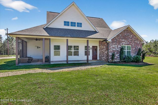 3855 Firetower Road, Kiln, MS 39556