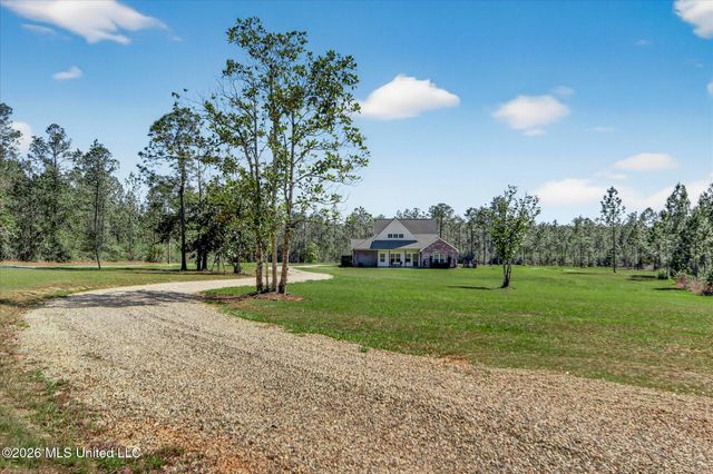 3855 Firetower Road, Kiln, MS 39556