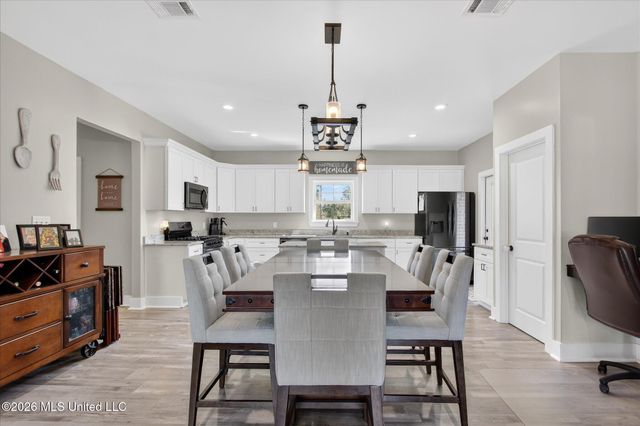 3855 Firetower Road, Kiln, MS 39556