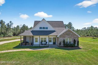 3855 Firetower Road, Kiln, MS 39556