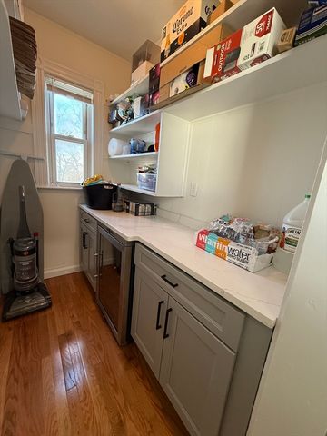 126 Neponset Ave 3, Boston, MA 02122