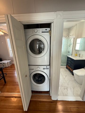 126 Neponset Ave 3, Boston, MA 02122