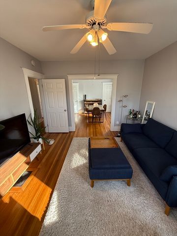 126 Neponset Ave 3, Boston, MA 02122