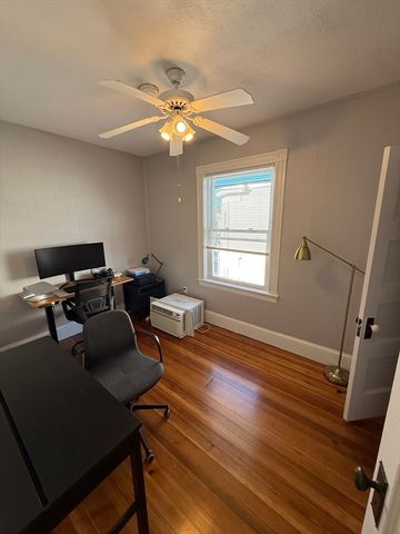 126 Neponset Ave 3, Boston, MA 02122