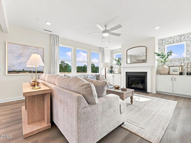 732 Dragonfly Pond Way, Wake Forest, NC 27587