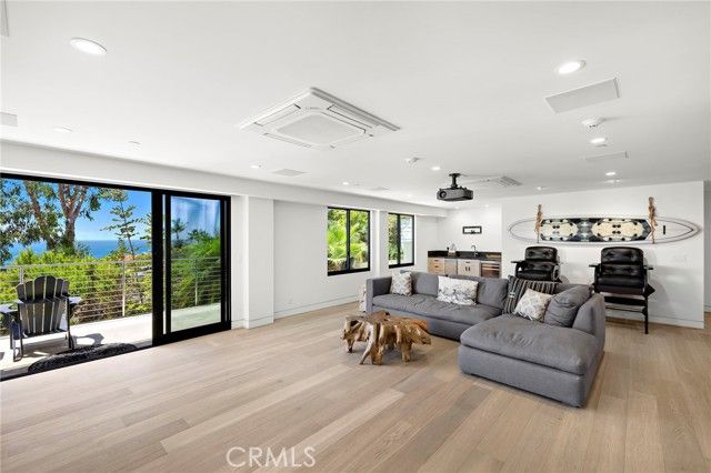 2629 Victoria Drive, Laguna Beach, CA 92651