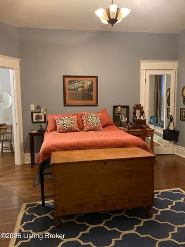 1433 Saint James Ct 1, Louisville, KY 40208