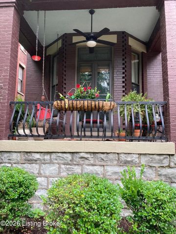 1433 Saint James Ct 1, Louisville, KY 40208