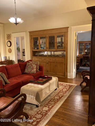 1433 Saint James Ct 1, Louisville, KY 40208
