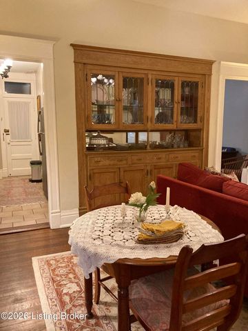 1433 Saint James Ct 1, Louisville, KY 40208