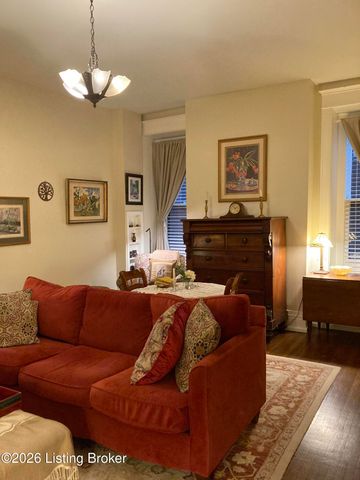 1433 Saint James Ct 1, Louisville, KY 40208