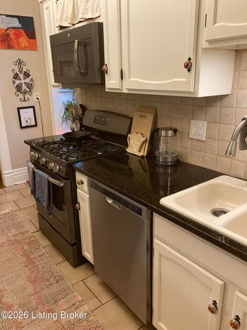 1433 Saint James Ct 1, Louisville, KY 40208