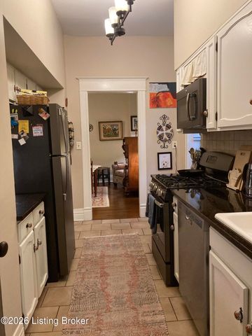 1433 Saint James Ct 1, Louisville, KY 40208