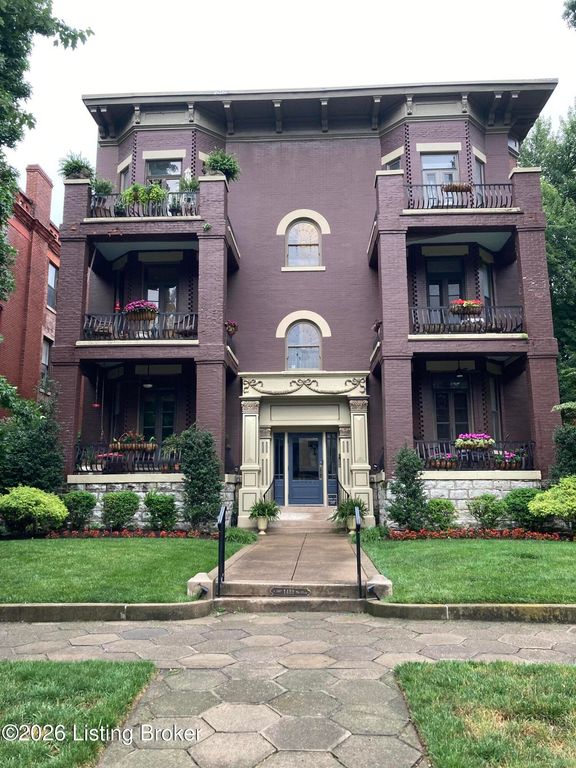 1433 Saint James Ct 1, Louisville, KY 40208