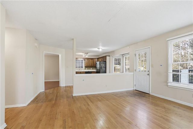 2994 Brooks Drive, Snellville, GA 30078