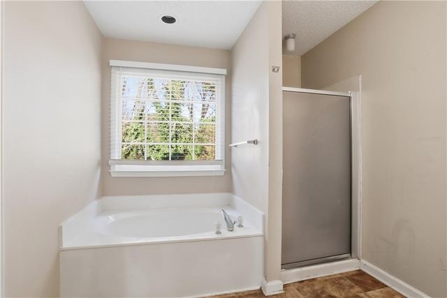 2994 Brooks Drive, Snellville, GA 30078