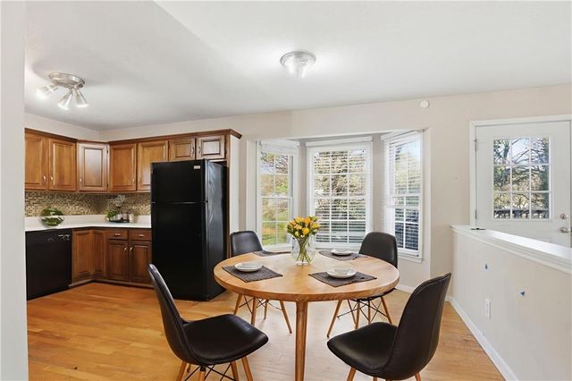 2994 Brooks Drive, Snellville, GA 30078