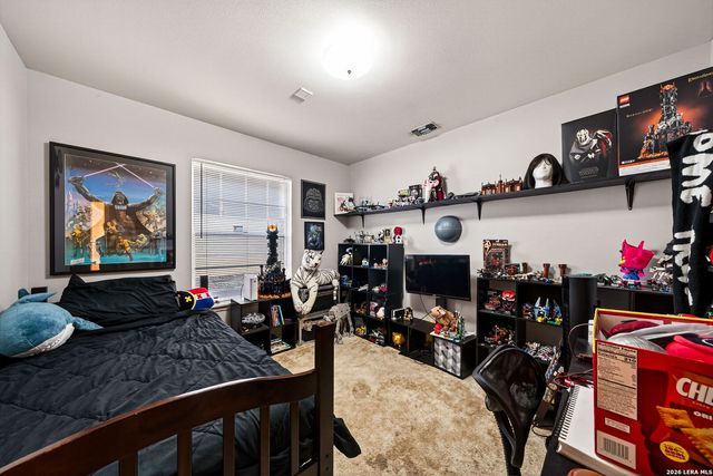 10611 BURR OAK DR, San Antonio, TX 78230