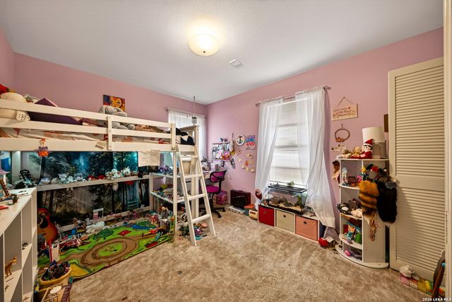 10611 BURR OAK DR, San Antonio, TX 78230