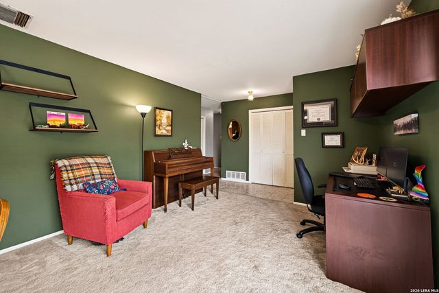 10611 BURR OAK DR, San Antonio, TX 78230