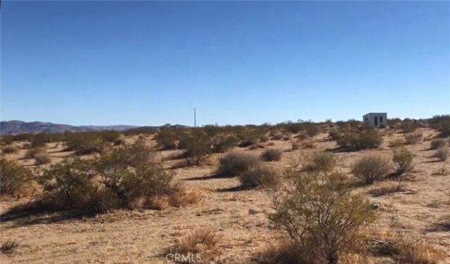 48364 Saddle Rock, Landers, CA 92285