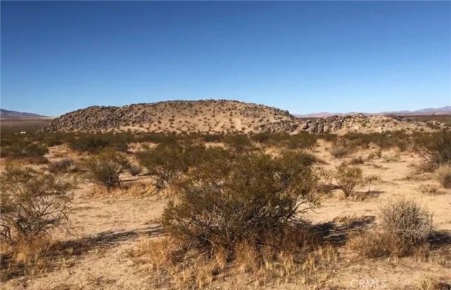 48364 Saddle Rock, Landers, CA 92285