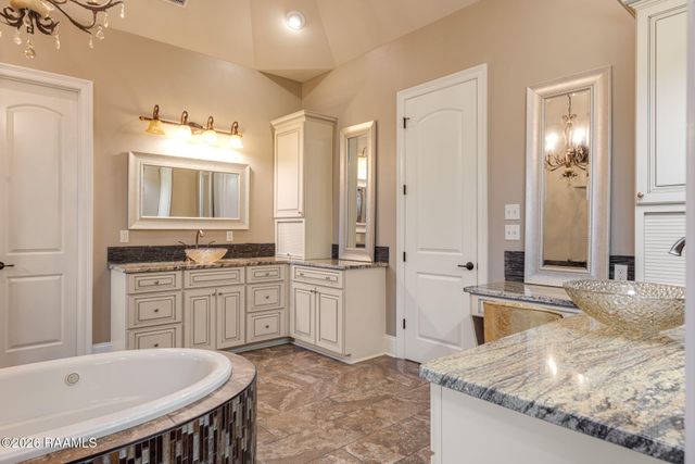 108 Fernridge Drive, Lafayette, LA 70508