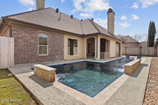 108 Fernridge Drive, Lafayette, LA 70508