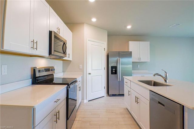 10313 meandering river WAY, Fort Myers, FL 33905