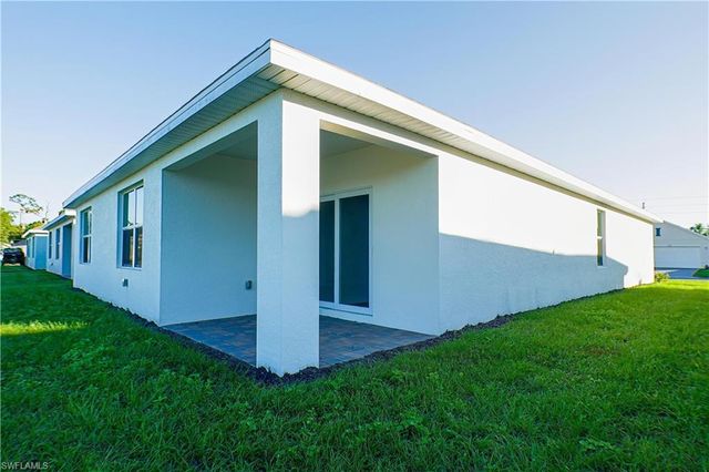 10313 meandering river WAY, Fort Myers, FL 33905