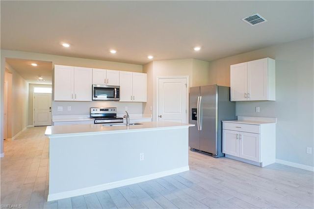 10313 meandering river WAY, Fort Myers, FL 33905