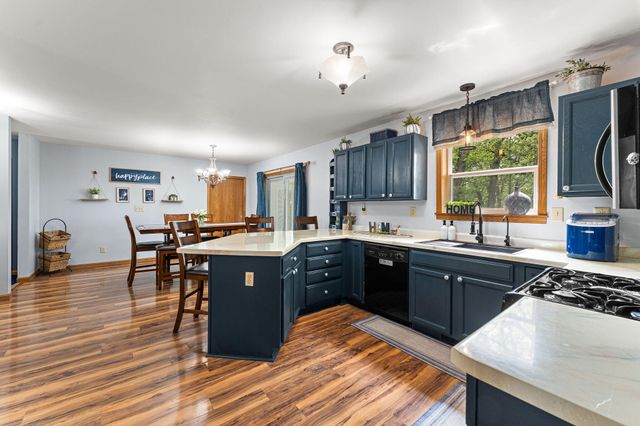8015 W 147th Avenue, Cedar Lake, IN 46303